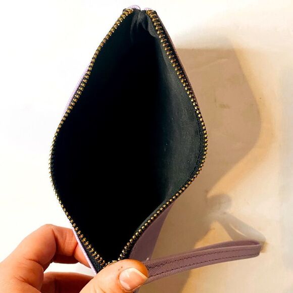 XOXO Lilac Mini Bag/Wallet - Picture 7 of 7